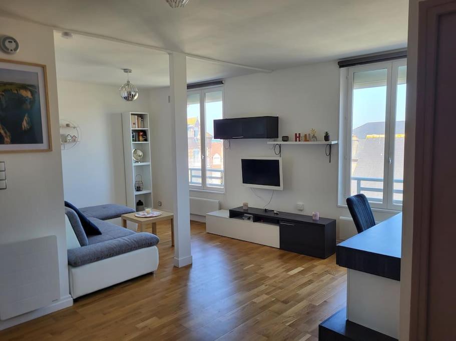 Appartement Vue Mer A 100 M De La Plage Ault Ngoại thất bức ảnh